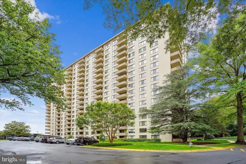 $150,000 | 5225 Pooks Hill Road, Unit 417N, Bethesda, MD 20814