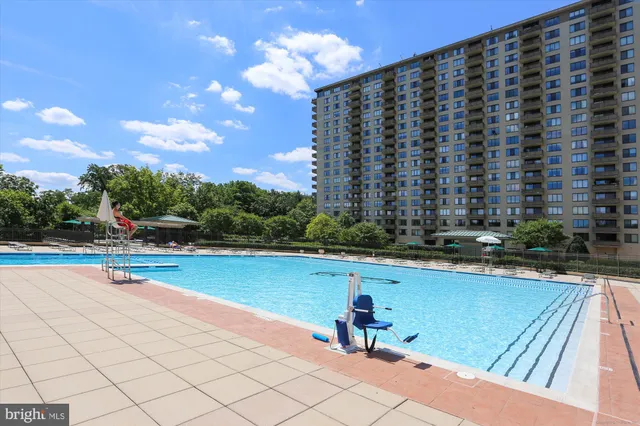 $145,000 | 5225 Pooks Hill Road, Unit 417N, Bethesda, MD 20814