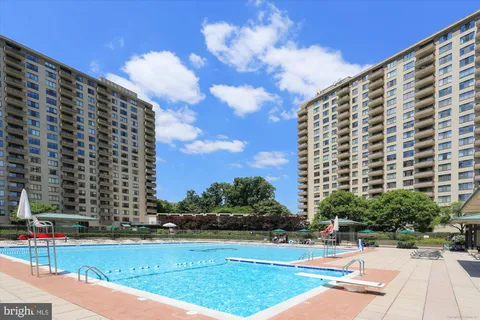 $150,000 | 5225 Pooks Hill Road, Unit 417N, Bethesda, MD 20814