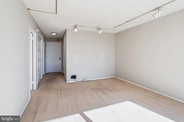 $145,000 | 5225 Pooks Hill Road, Unit 417N, Bethesda, MD 20814