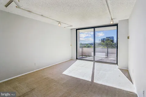 $150,000 | 5225 Pooks Hill Road, Unit 417N, Bethesda, MD 20814