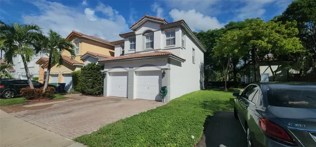 $4,500 | 10955 Northwest 87th Lane, Unit 10955, Doral, FL 33178