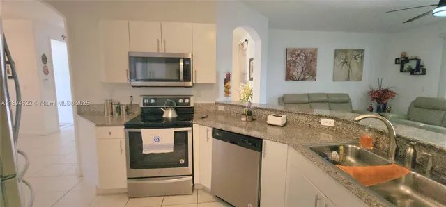 $4,500 | 10955 Northwest 87th Lane, Unit 10955, Doral, FL 33178