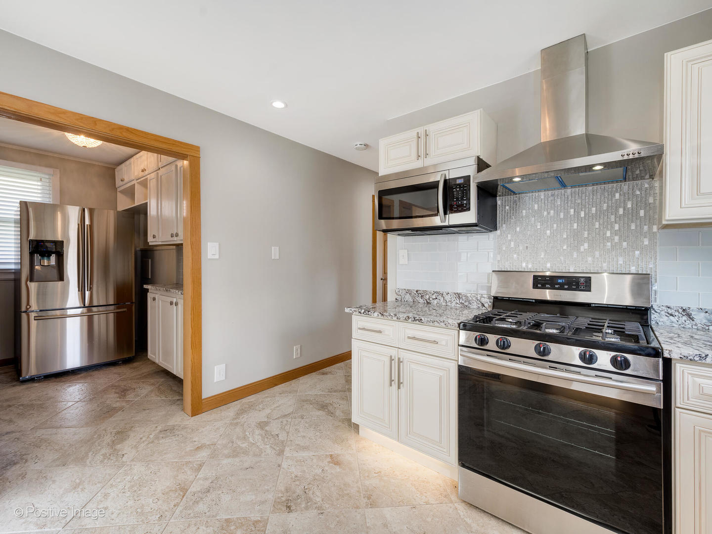 827 Thomas Avenue Forest Park, IL 60130 - Photo 12 of 38