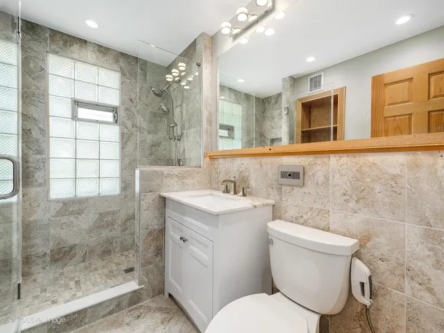 $539,000 | 827 Thomas Avenue, Forest Park, IL 60130