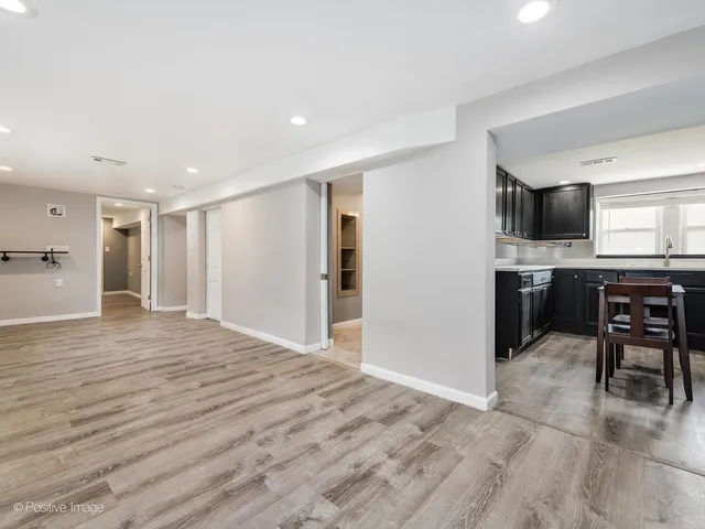 $539,000 | 827 Thomas Avenue, Forest Park, IL 60130