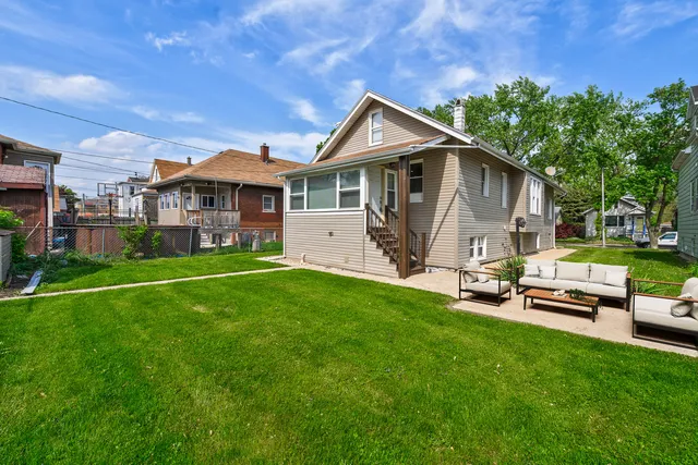 $539,000 | 827 Thomas Avenue, Forest Park, IL 60130
