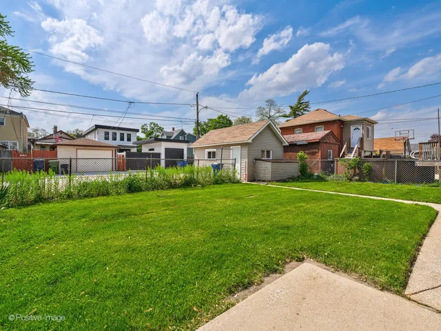 $539,000 | 827 Thomas Avenue, Forest Park, IL 60130