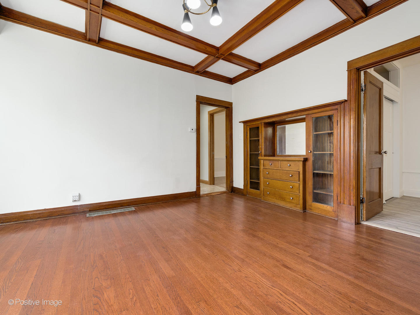 827 Thomas Avenue Forest Park, IL 60130 - Photo 8 of 38