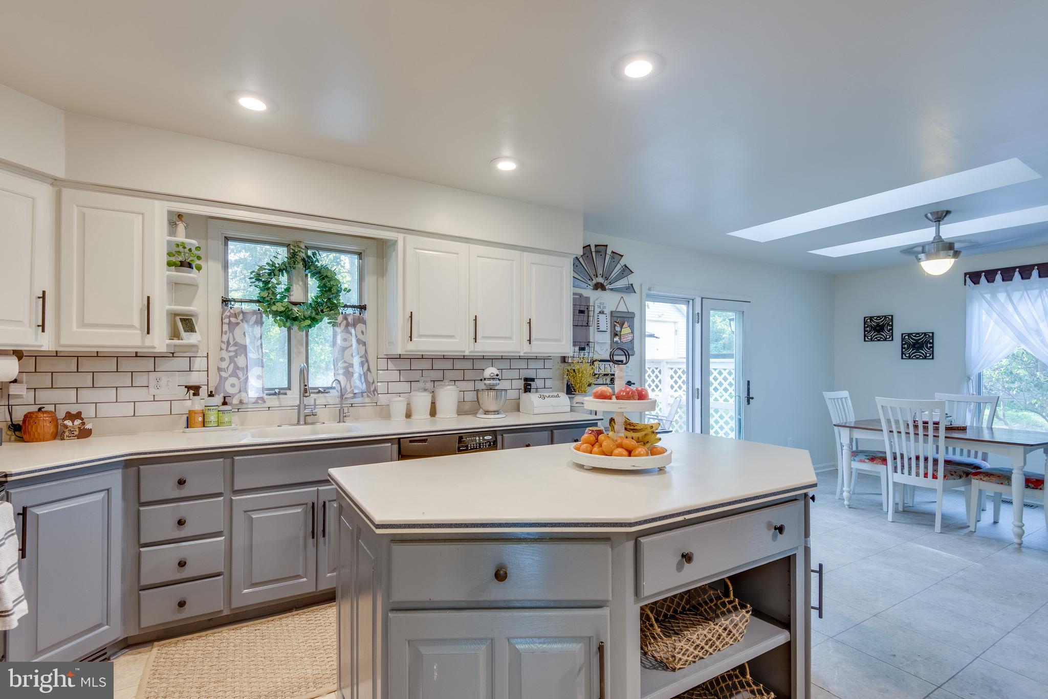 2721 Cove Point Road Lusby, MD 20657 - Photo 12 of 53 Gallery Image 12