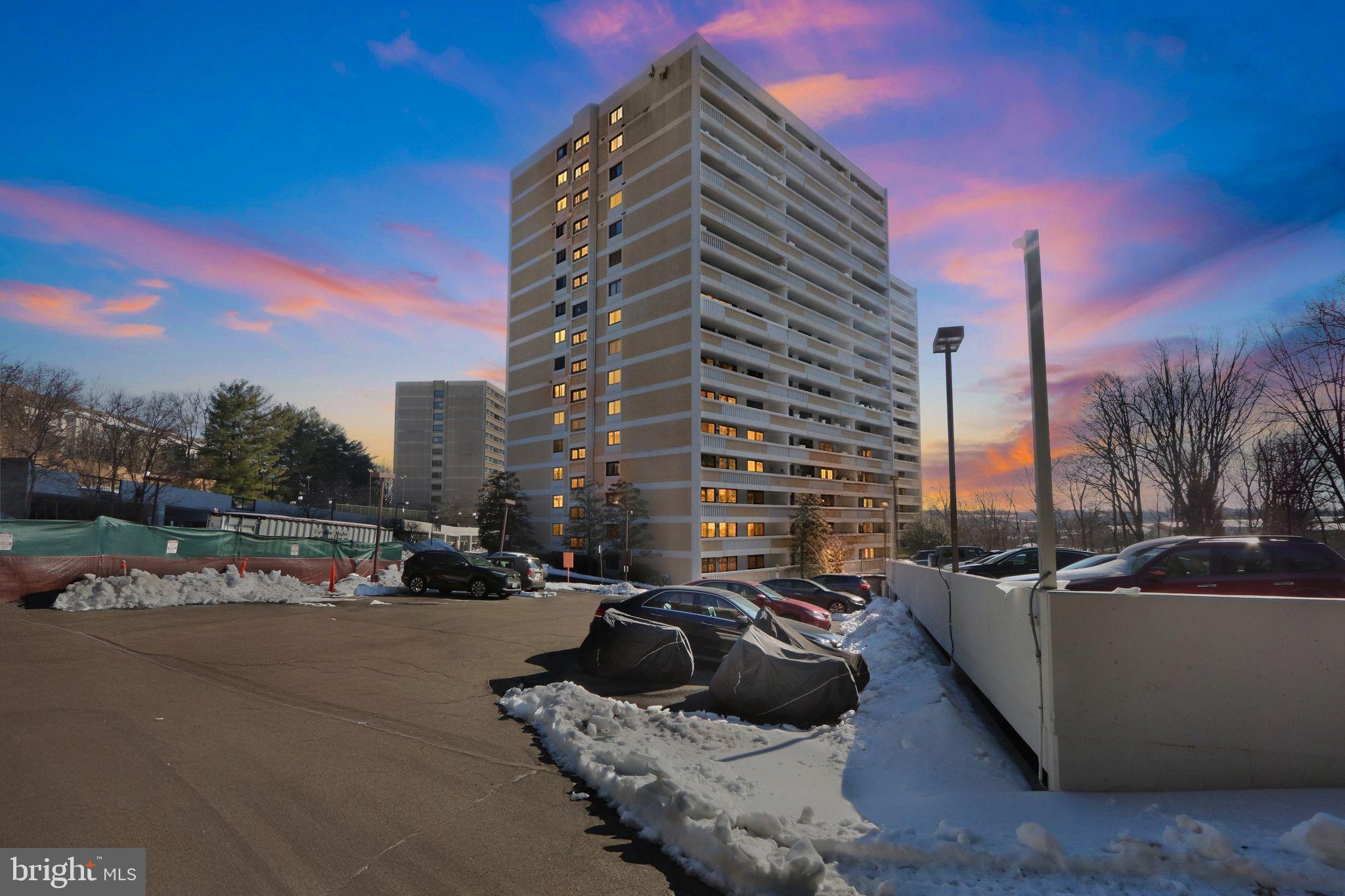 6101 Edsall Road, Unit 1704 Alexandria, VA 22304 - Photo 2 of 33