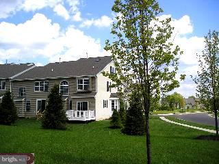 2 Wellington Road Newtown, PA 18940 - Photo 2 of 6 Gallery Image 2