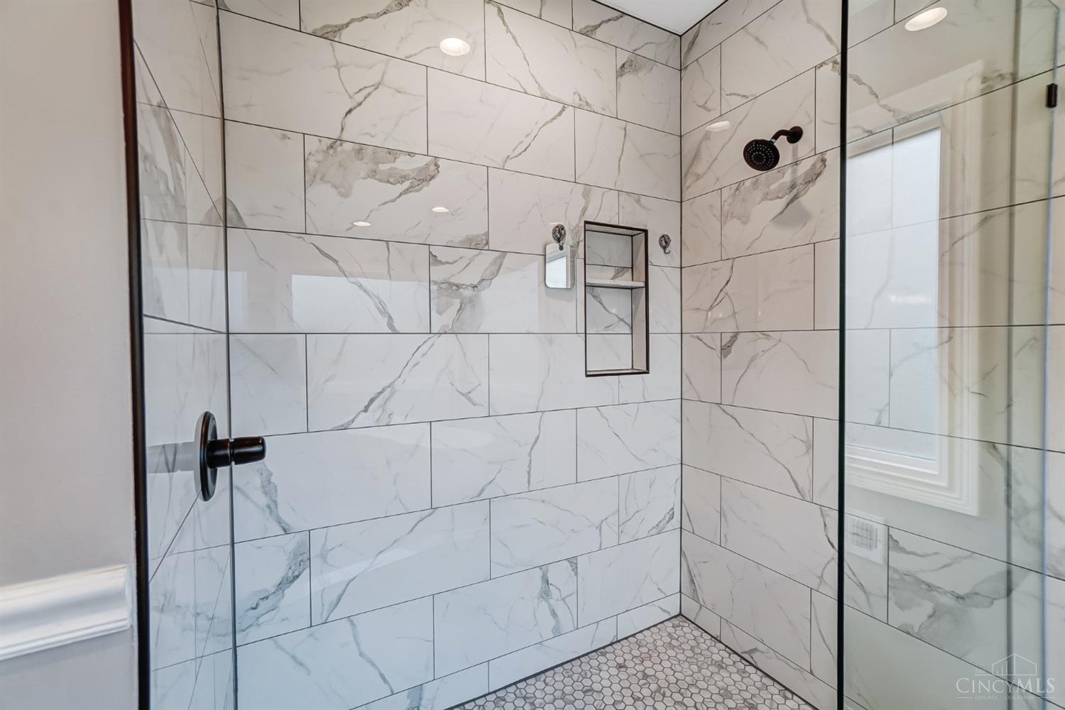 7280 Lawyer Road Cincinnati, OH 45244 - Photo 38 of 68 Gallery Image 38