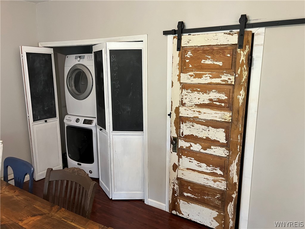 970 Escarpment Drive Lewiston, NY 14092 - Photo 15 of 33 First floor laundry and pantry