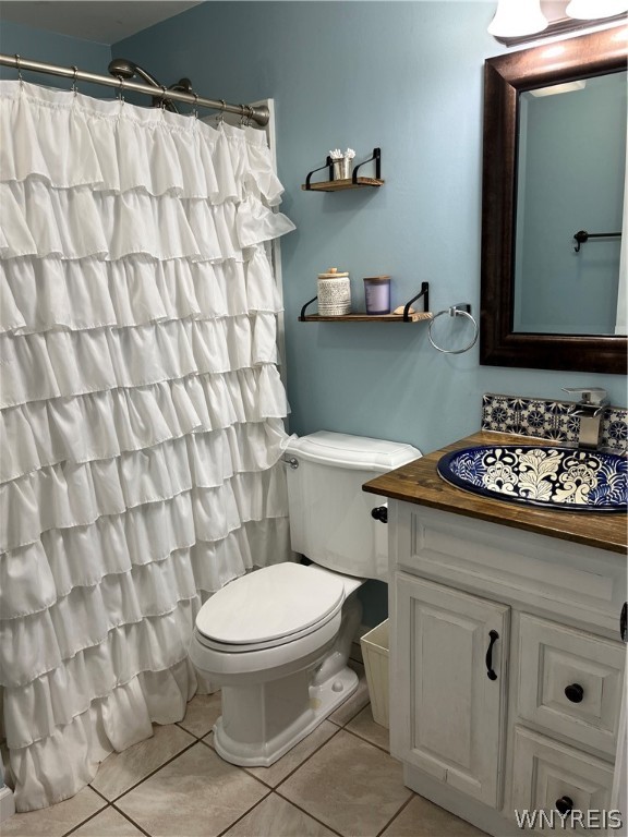 970 Escarpment Drive Lewiston, NY 14092 - Photo 21 of 33 Primary bathroom