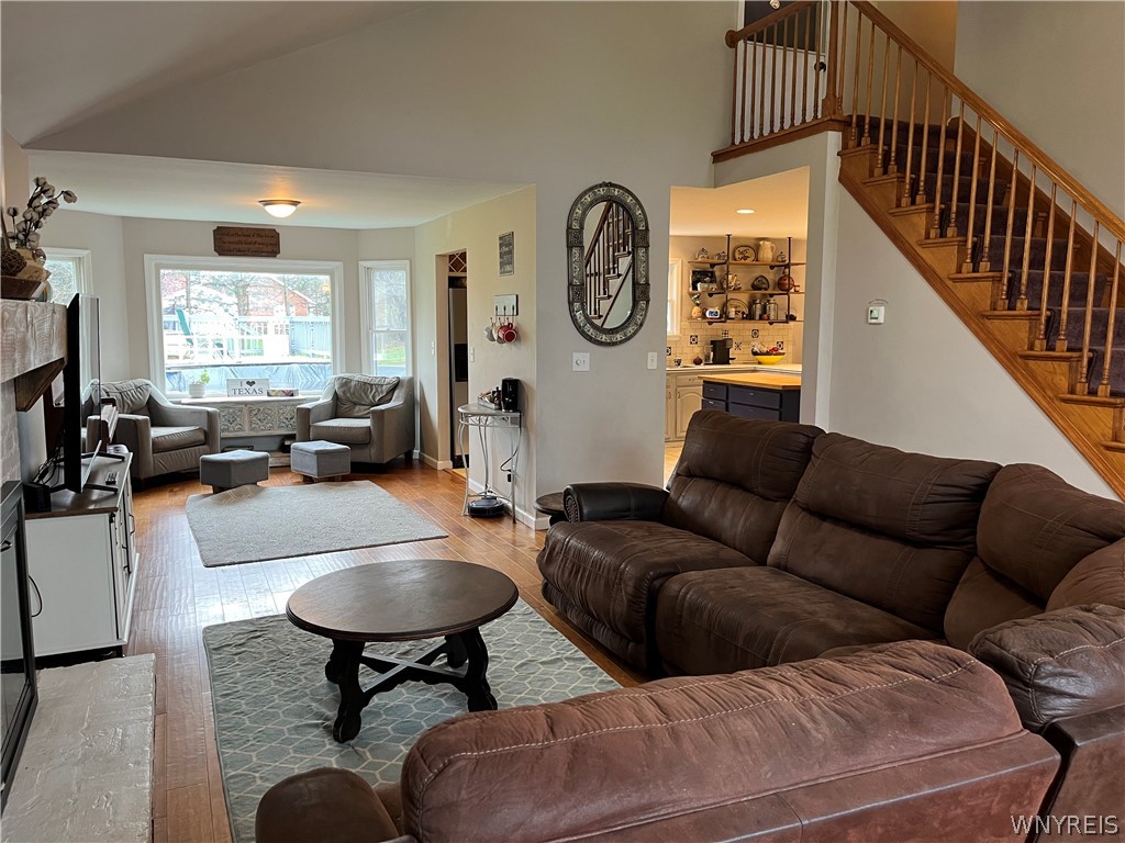970 Escarpment Drive Lewiston, NY 14092 - Photo 6 of 33 Living room