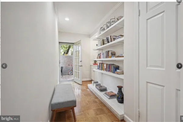 $5,600 | 5105 Westbard Avenue, Unit 6, Bethesda, MD 20816