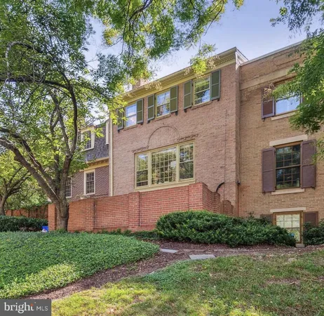 $5,600 | 5105 Westbard Avenue, Unit 6, Bethesda, MD 20816