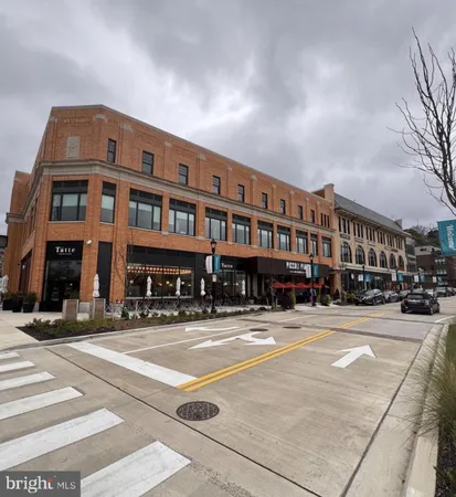 $5,600 | 5105 Westbard Avenue, Unit 6, Bethesda, MD 20816