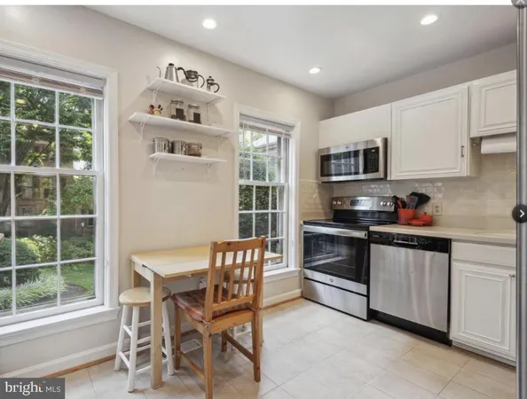 $5,600 | 5105 Westbard Avenue, Unit 6, Bethesda, MD 20816