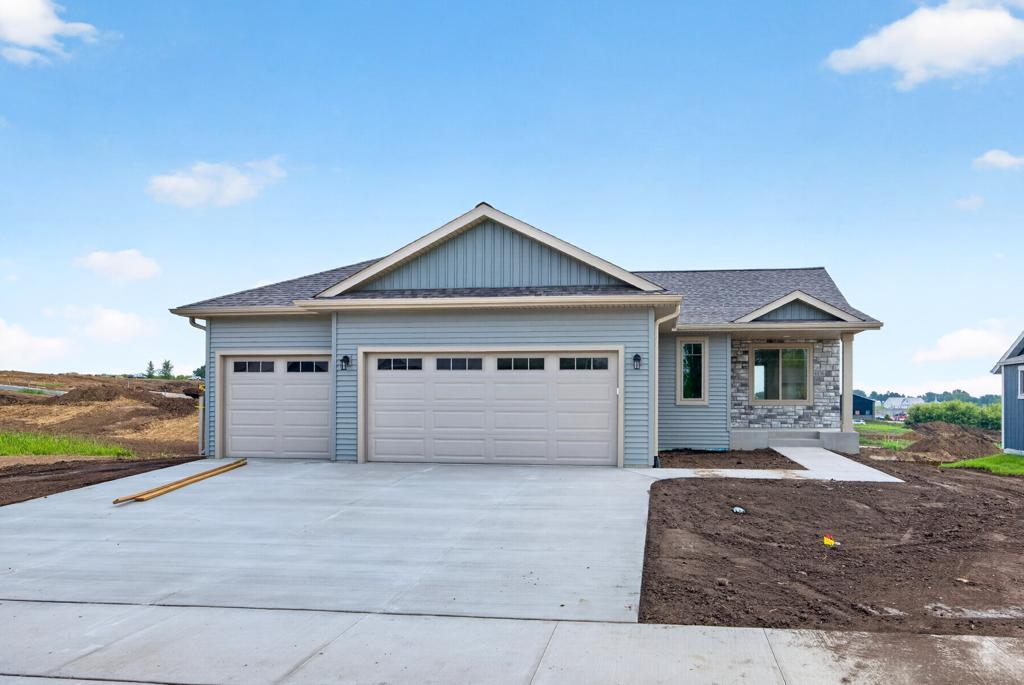 6176 Cody Lane Northwest Rochester, MN 55901 - Photo 1 of 33 Gallery Image 1