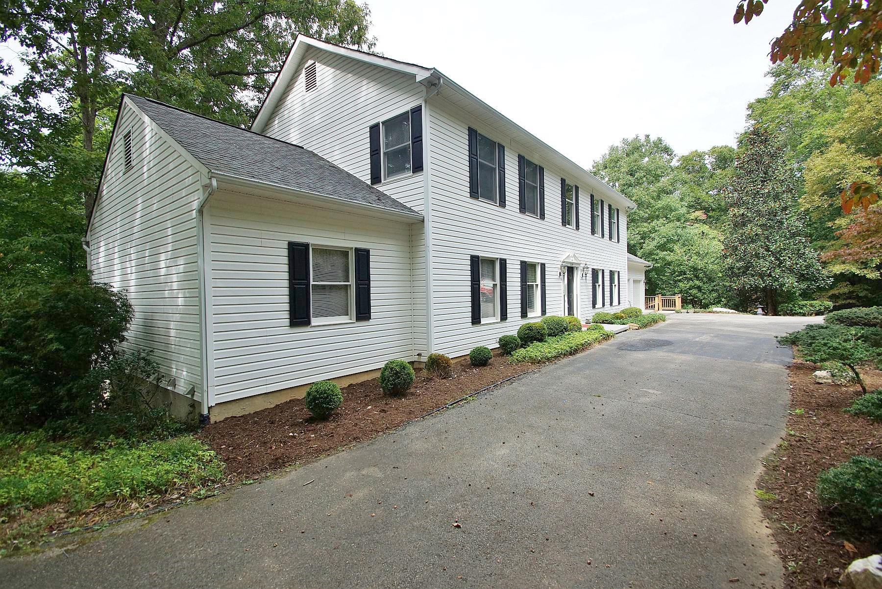 1229 Crosswind Road Goodview, VA 24095 - Photo 5 of 87 DSC03424