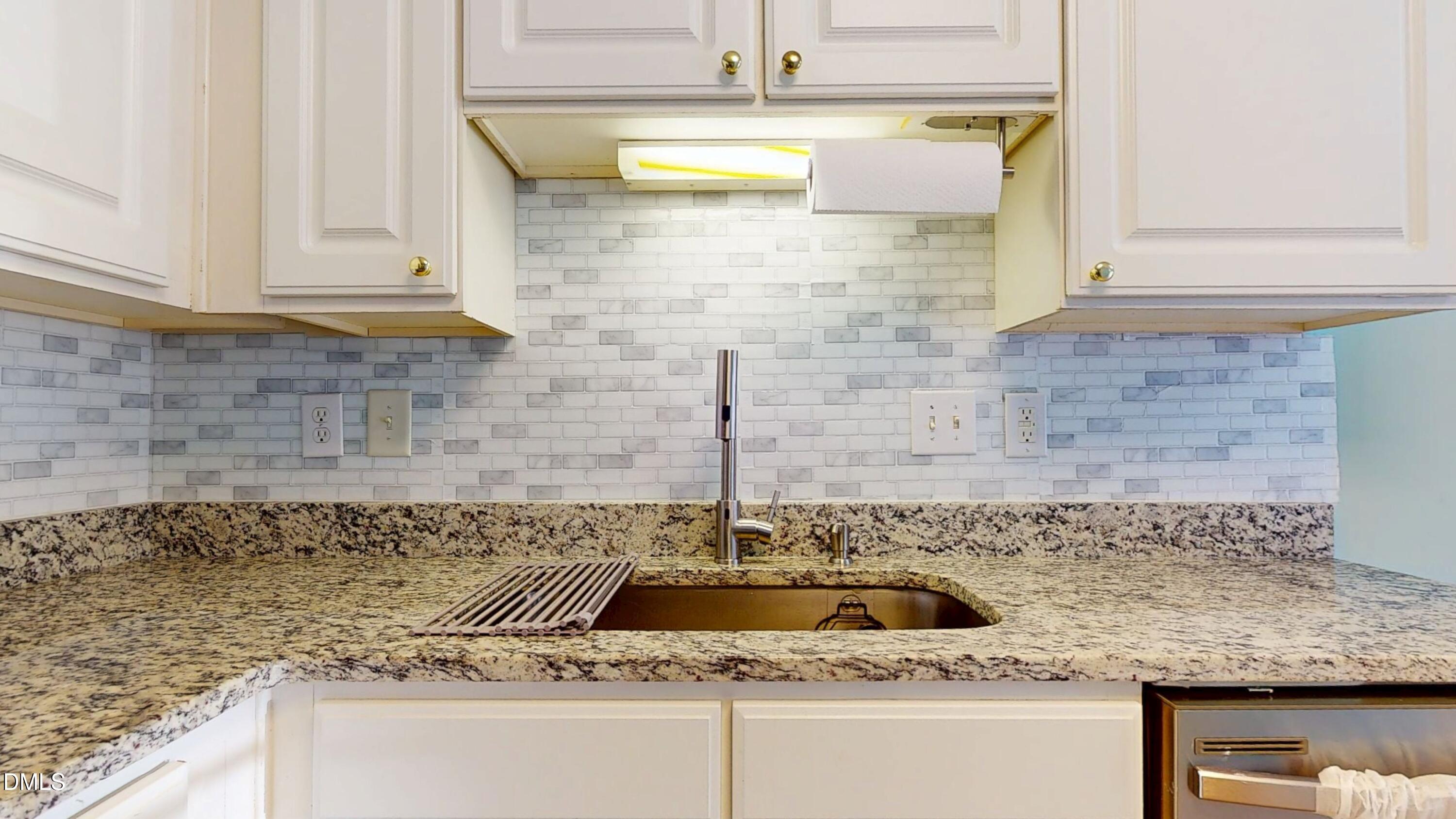 2501 Huntscroft Lane, Unit 100 Raleigh, NC 27617 - Photo 8 of 39