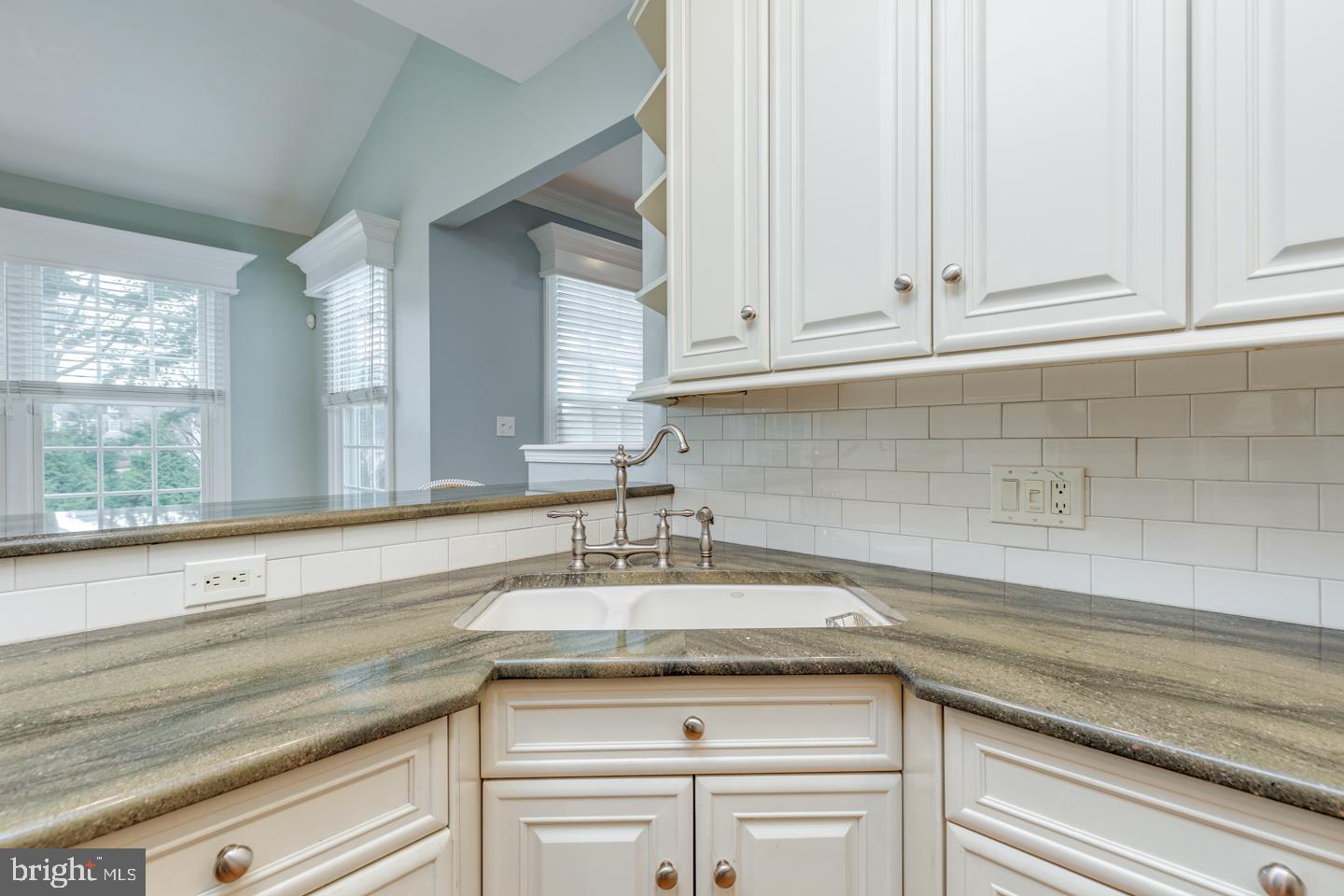 642 New Albany Road Moorestown, NJ 08057 - Photo 13 of 73