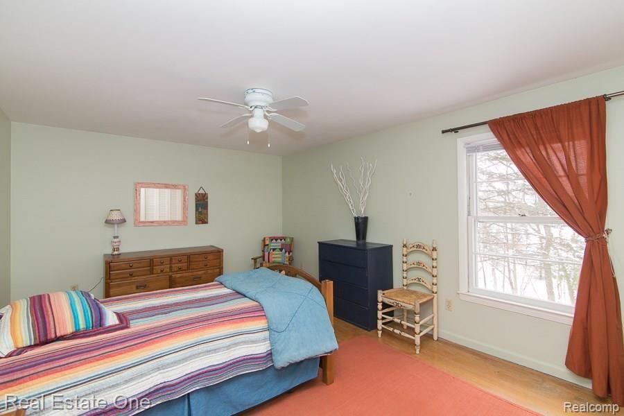 695 Apple Hill Lane Rochester, MI 48306 - Photo 24 of 28 _OL_6451-applehill_35.jpg