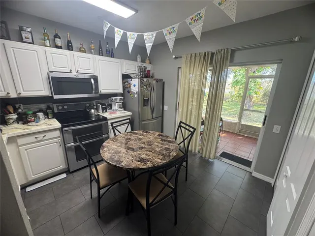 $2,000 | 2454 Lake Woodberry Circle, Brandon, FL 33510