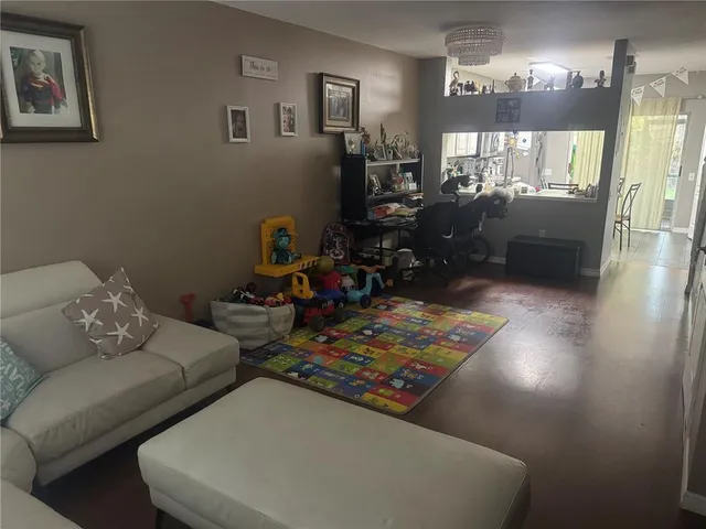 $2,000 | 2454 Lake Woodberry Circle, Brandon, FL 33510