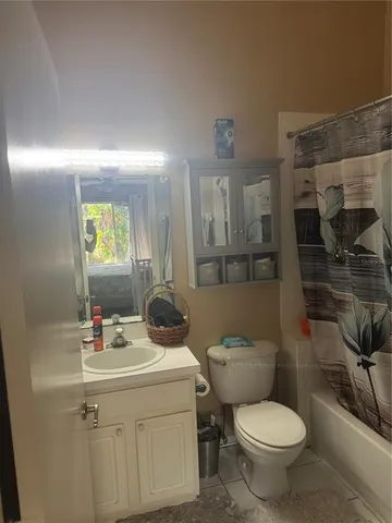 $2,000 | 2454 Lake Woodberry Circle, Brandon, FL 33510