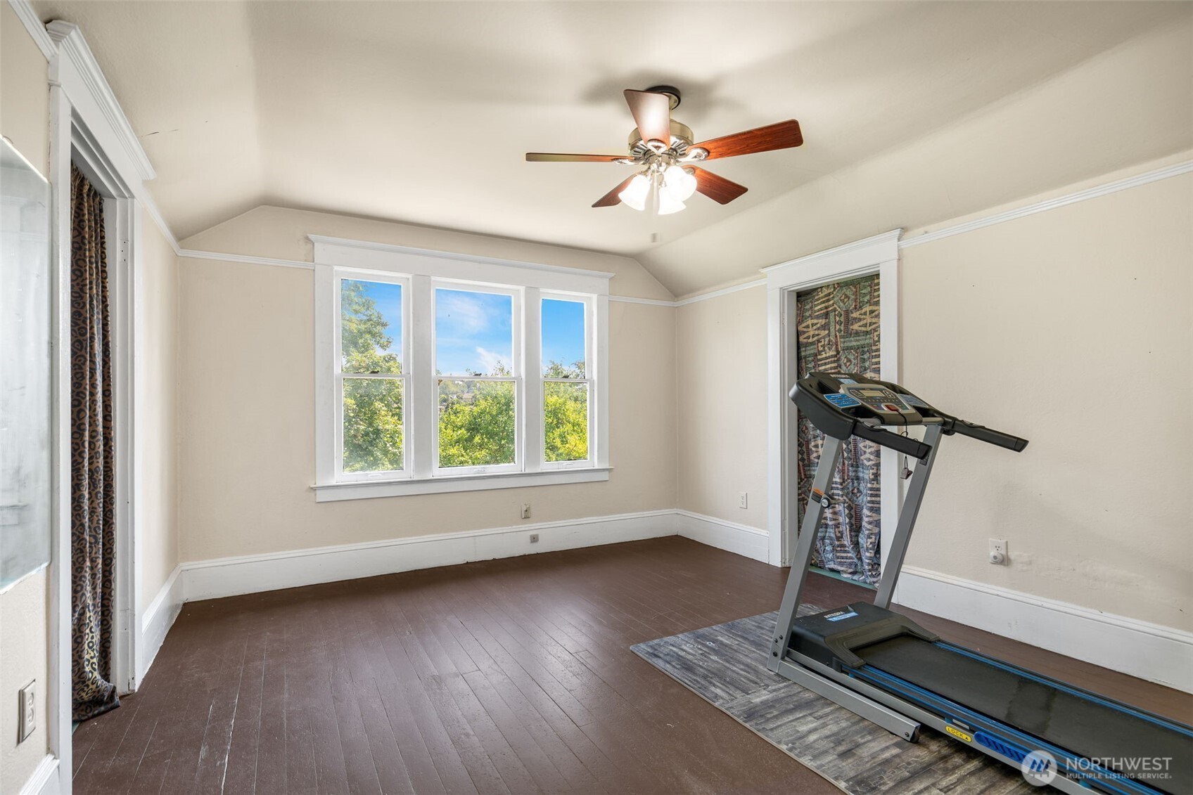 3836 Letitia Avenue South Seattle, WA 98118 - Photo 20 of 31 Gallery Image 20