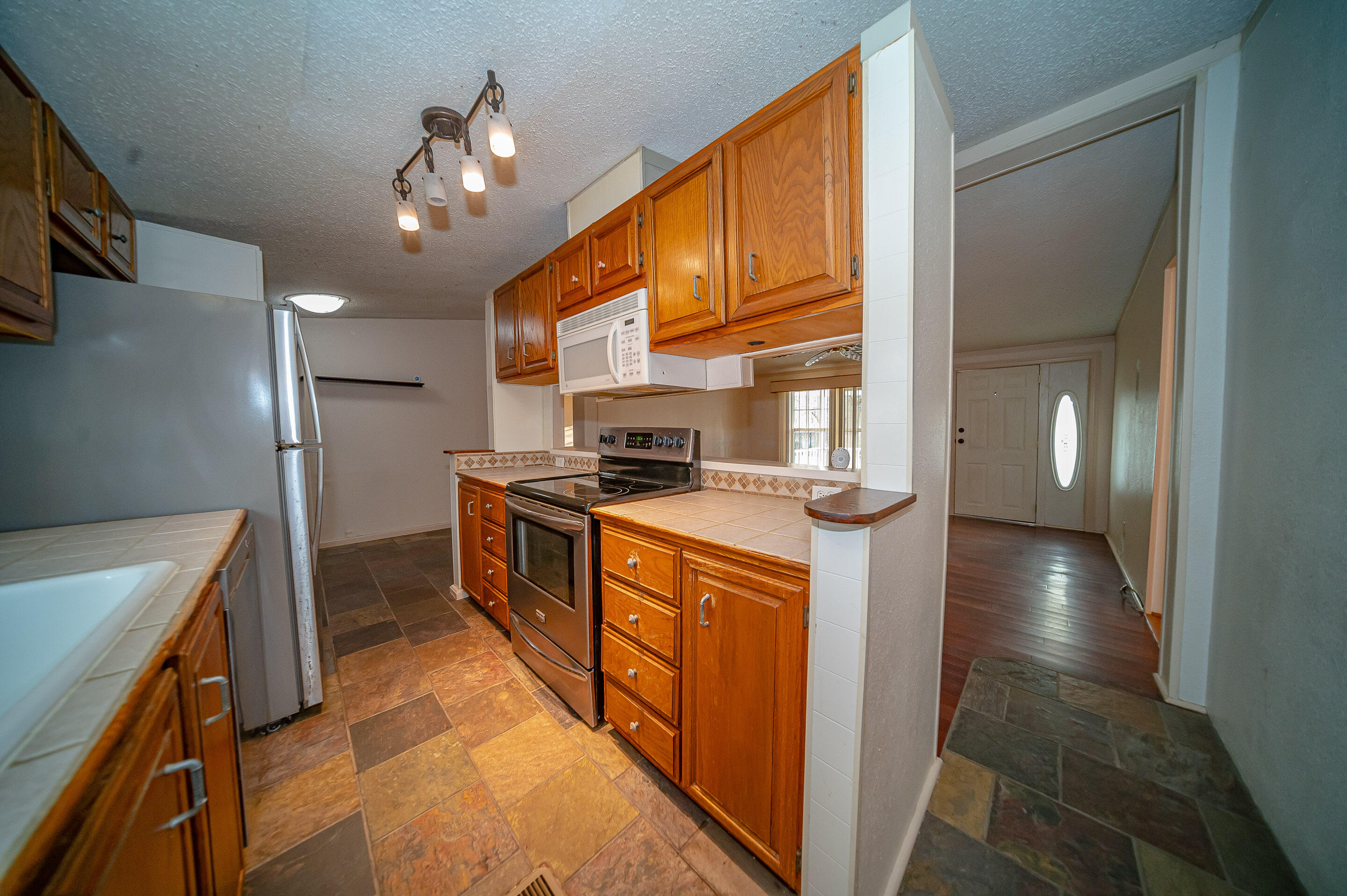 342 Grapevine Road Summerville, SC 29483 - Photo 16 of 41 DSC_1933