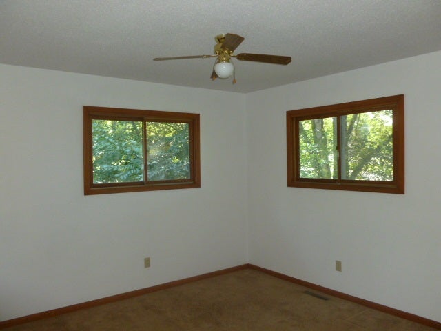 1627 Ridge Road Iowa City, IA 52240 - Photo 8 of 14 Gallery Image 8