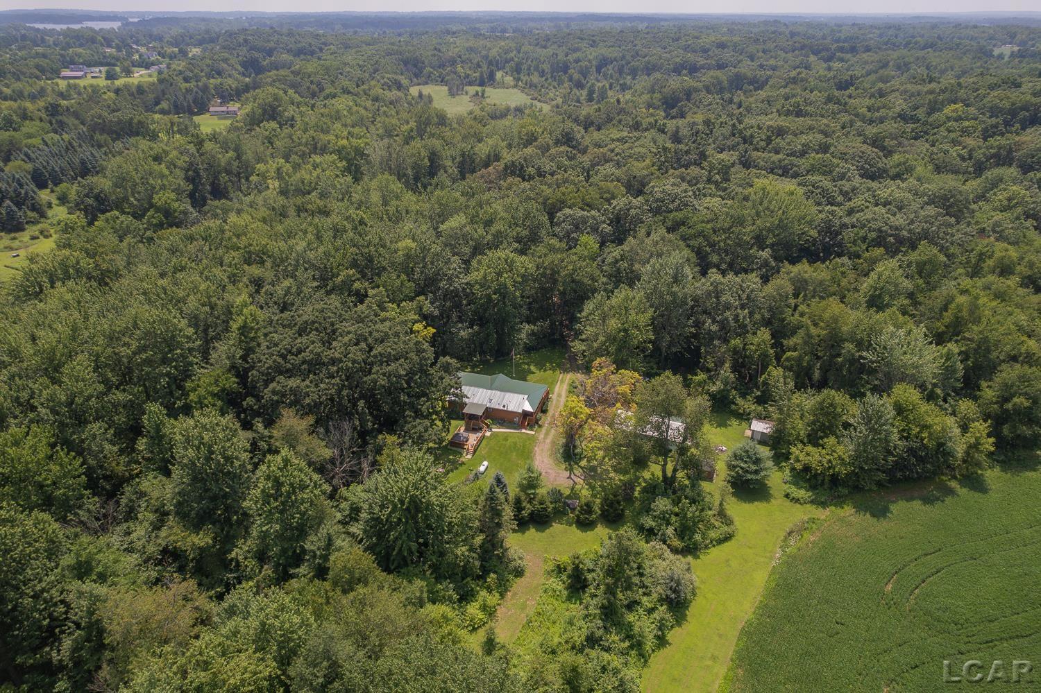 15816 Sanford Road Addison, MI 49220 - Photo 11 of 63 50184078-b405552f-aa65-4bb1-ad69-61cc78e61168.JPG