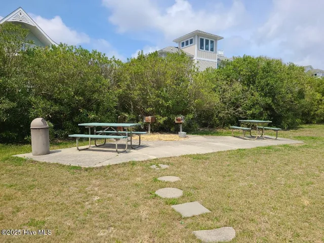 $315,000 | 400 Virginia Avenue, Unit 104B, Carolina Beach, NC 28428