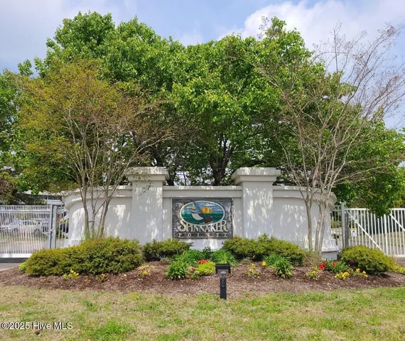 $315,000 | 400 Virginia Avenue, Unit 104B, Carolina Beach, NC 28428