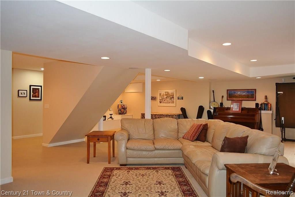 3625 Dunning Road Rochester Hills, MI 48309 - Photo 33 of 58