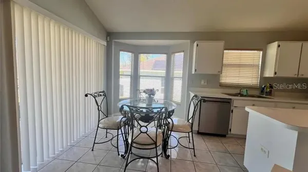$337,900 | 418 Henderson Avenue, Seffner, FL 33584