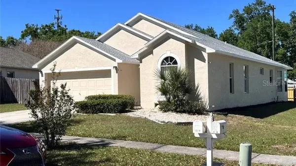 $337,900 | 418 Henderson Avenue, Seffner, FL 33584