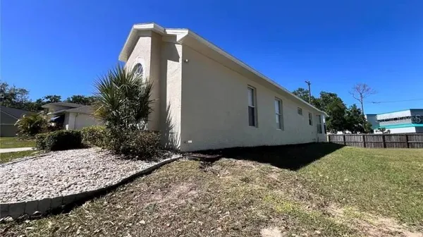 $337,900 | 418 Henderson Avenue, Seffner, FL 33584