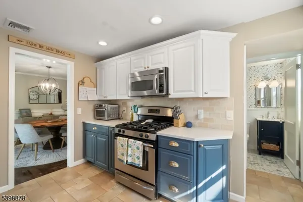 $4,000 | 24 East Harrison Place, Livingston, NJ 07039