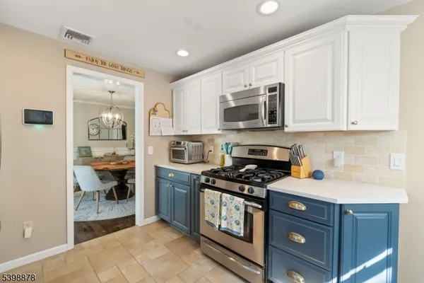$4,000 | 24 East Harrison Place, Livingston, NJ 07039