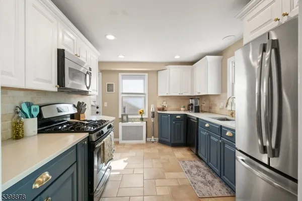 $4,000 | 24 East Harrison Place, Livingston, NJ 07039