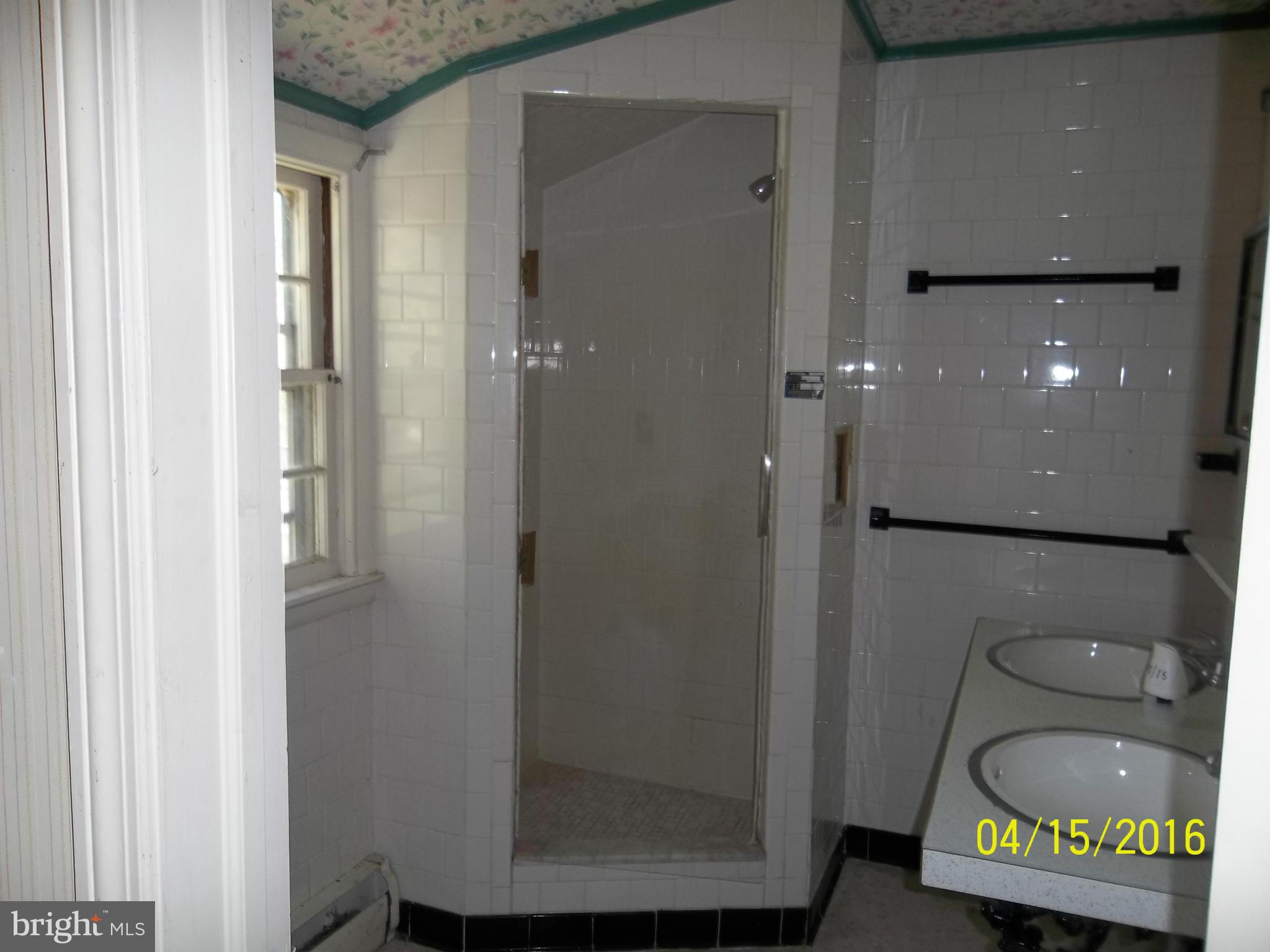 4507 Robosson Road Randallstown, MD 21133 - Photo 13 of 22 Bath (Master)