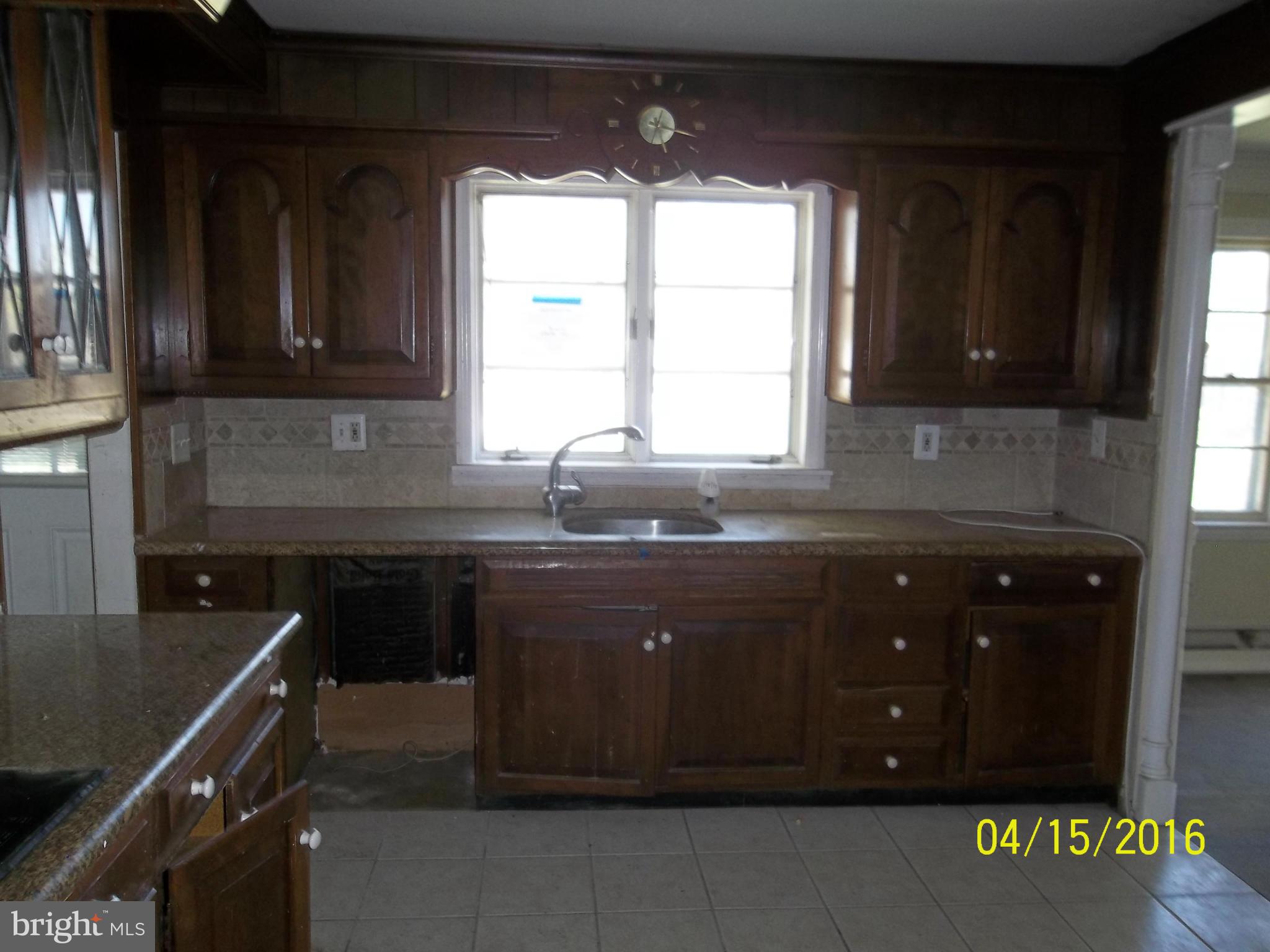 4507 Robosson Road Randallstown, MD 21133 - Photo 4 of 22 Kitchen