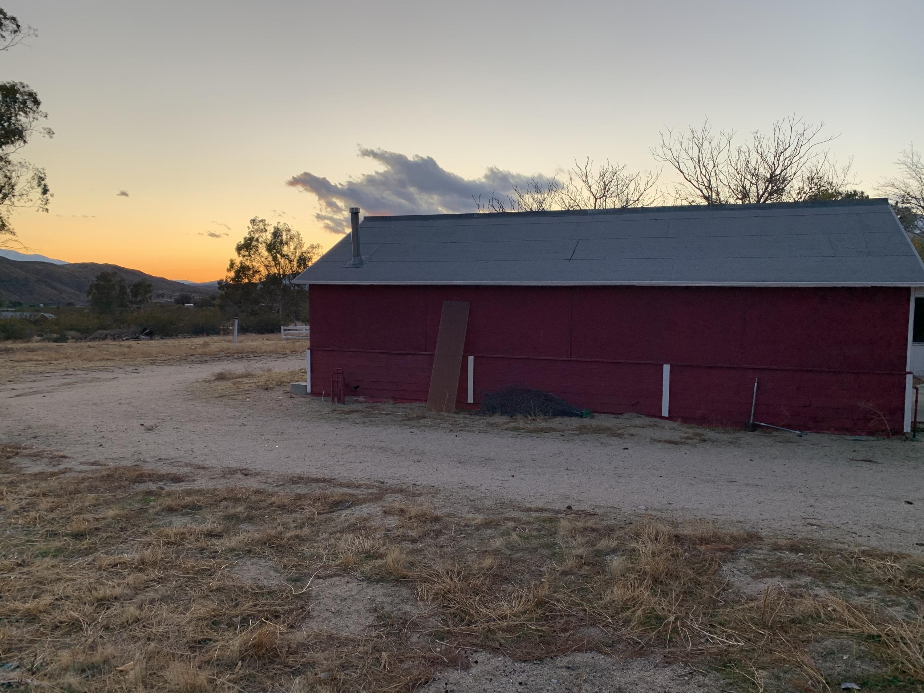 52781 Northridge Road Morongo Valley, CA 92256 - Photo 13 of 22 a backyard of a house