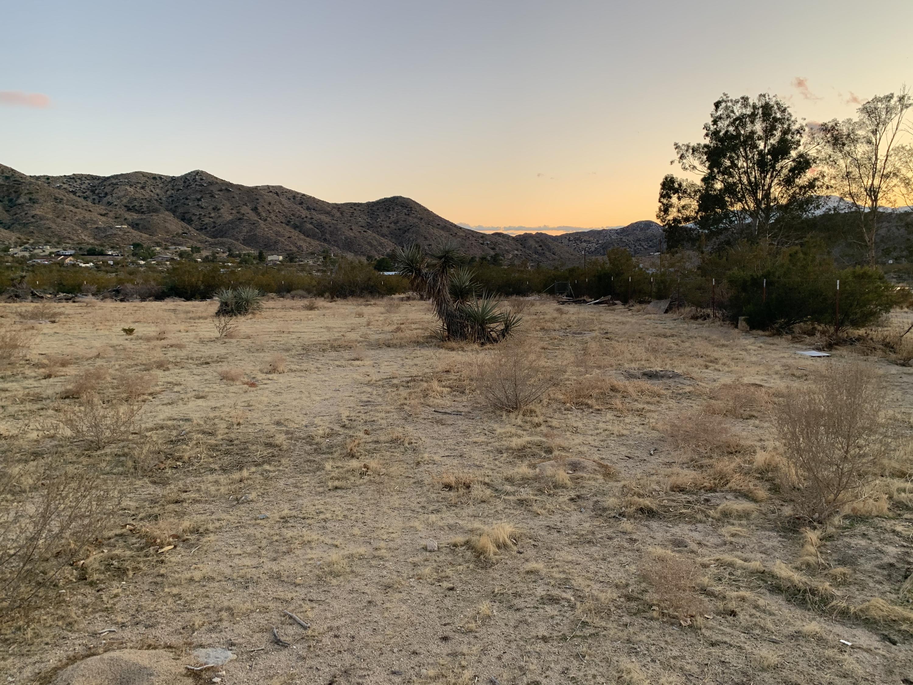 52781 Northridge Road Morongo Valley, CA 92256 - Photo 6 of 22 a view of lake with mountain