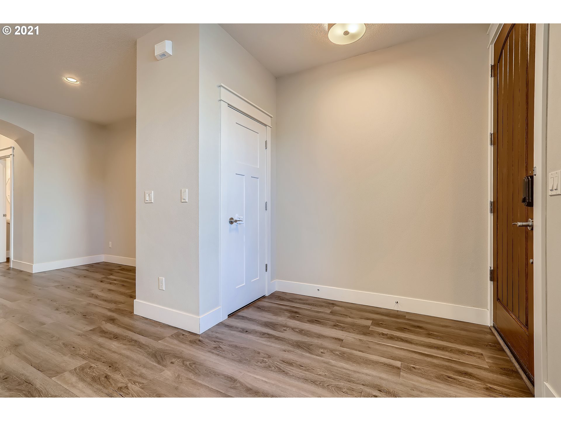 15808 Northwest Brugger Road Portland, OR 97229 - Photo 11 of 32 Gallery Image 11